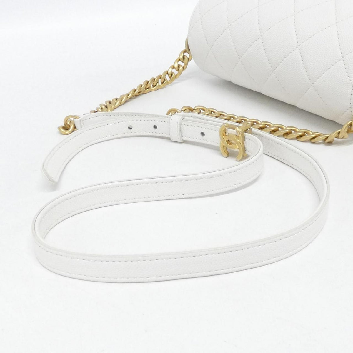 Chanel Shoulder Bag White — view 5