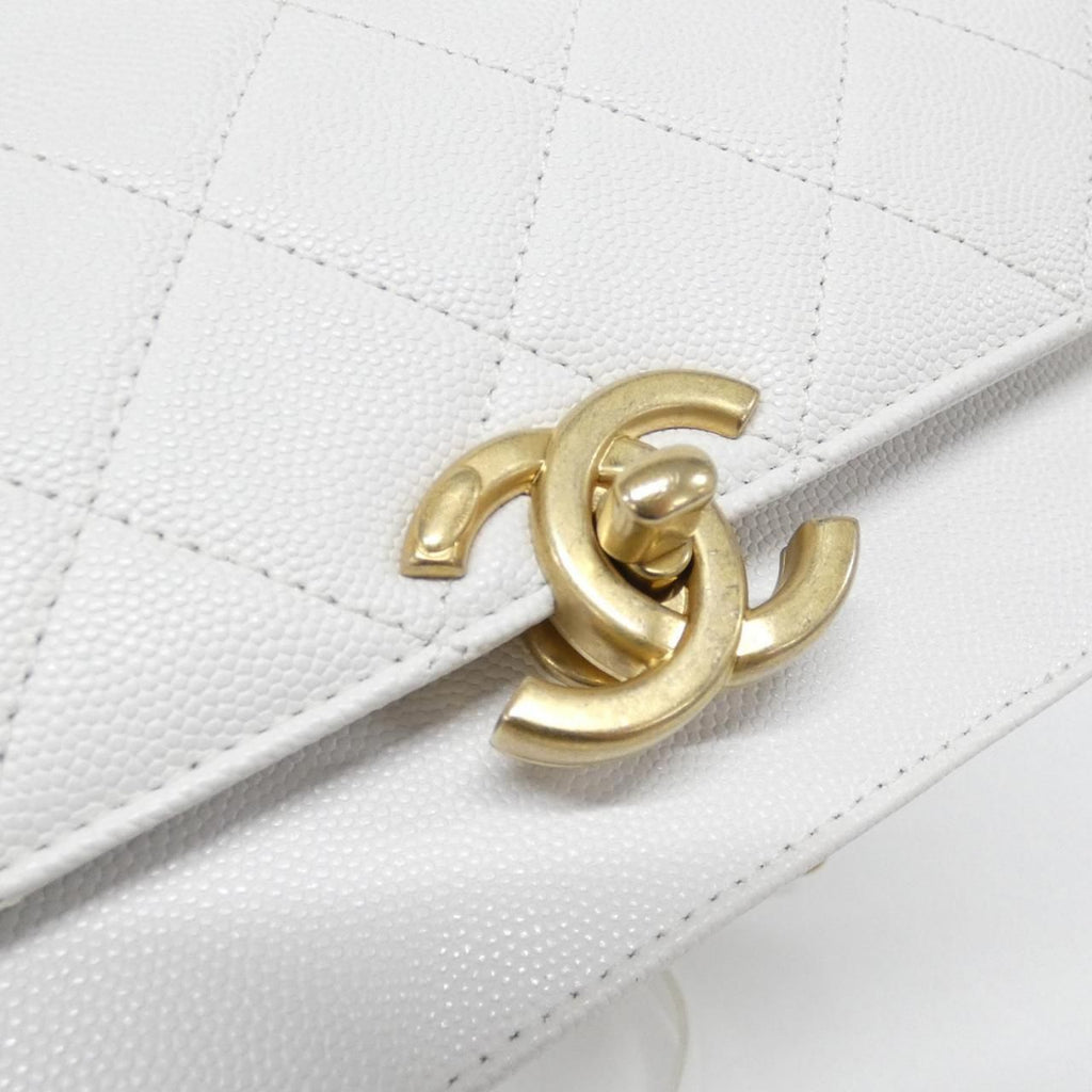 Chanel Shoulder Bag White — view 4