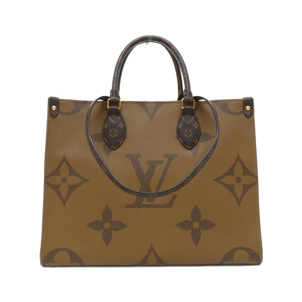 Louis Vuitton Monogram Giant On The Go MM — view 2