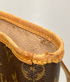 Louis Vuitton Tote Bucket GM Monogram — view 8