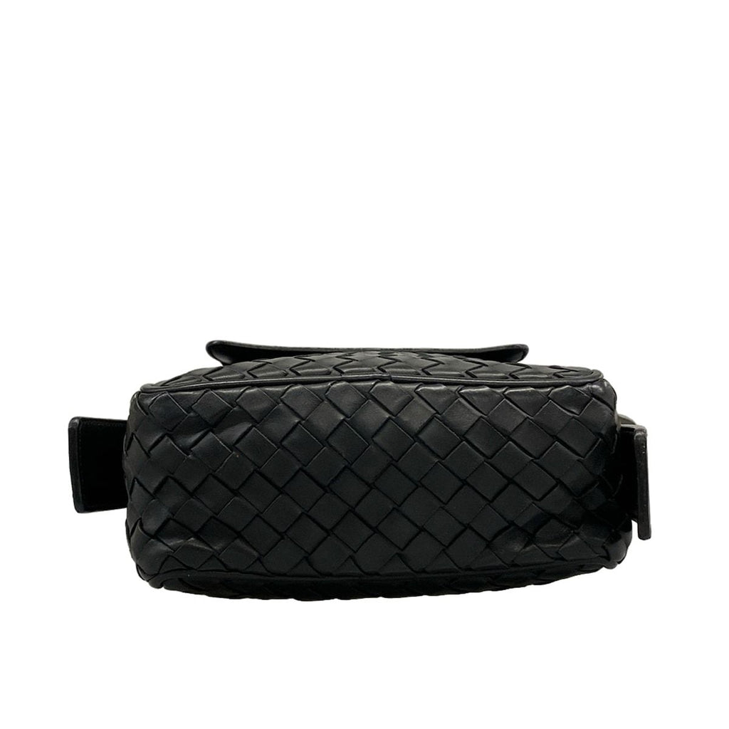 Bottega Veneta Shoulder Bag Intrecciato Black Leather — view 5