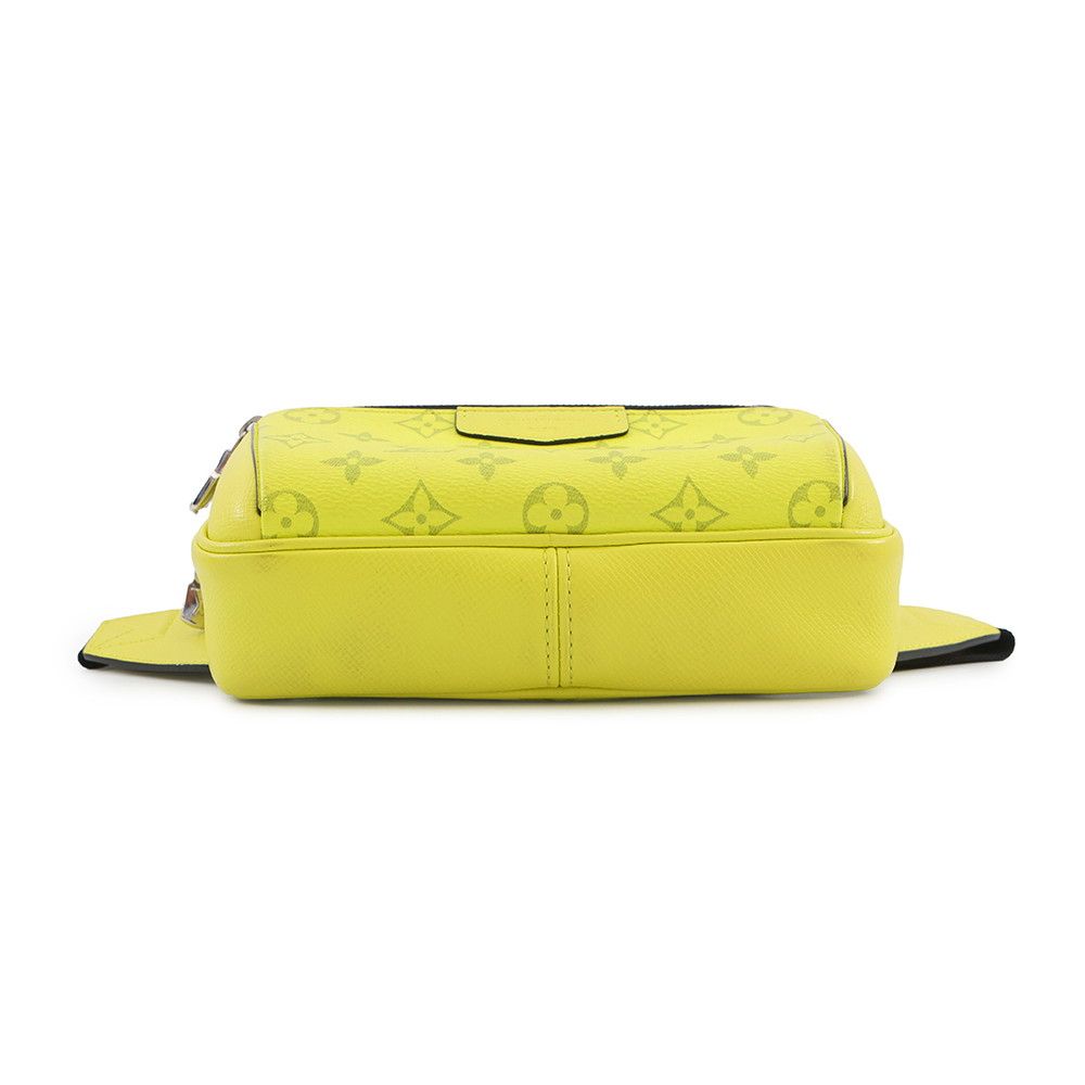 Louis Vuitton Belt Bag Taiga Llama Monogram West Pouch — view 4