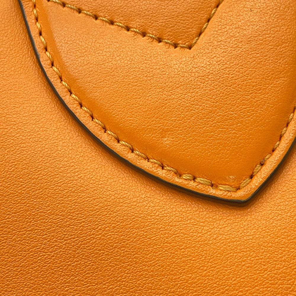 Louis Vuitton Shoulder Bag Smooth Leather LV Pont Neuf LV Circle Signature — view 7