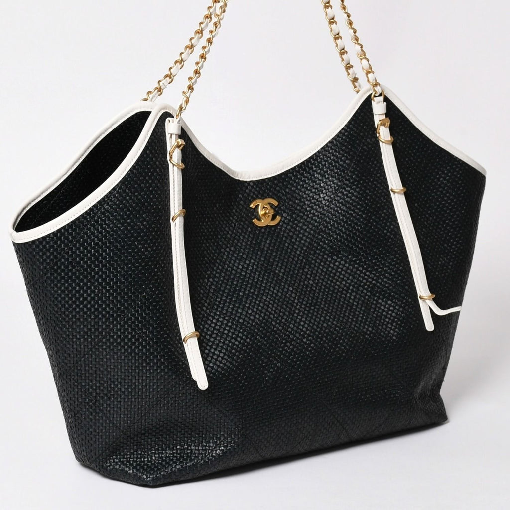 Chanel Maxi Shopping Bag Braided Raffia Effect Canvas CC Logo Gold Base — view 3