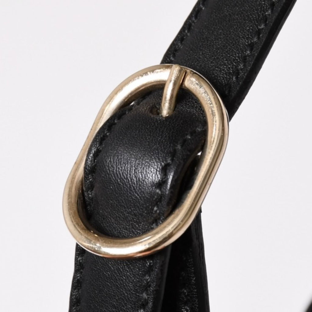 Gucci Scarf GG Canvas Shoulder Bag Black Gold — view 4