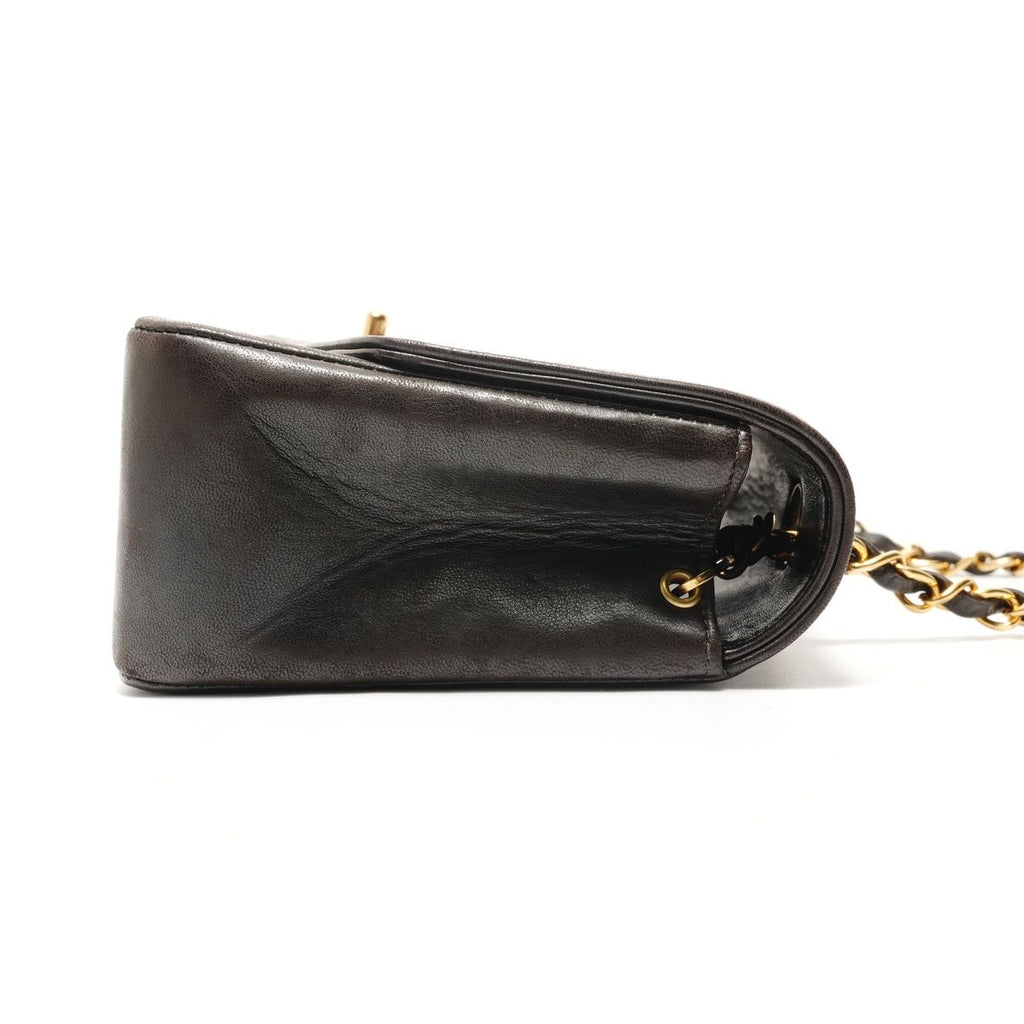 Chanel Shoulder Bag Quilted Diana 23 Lambskin — view 4