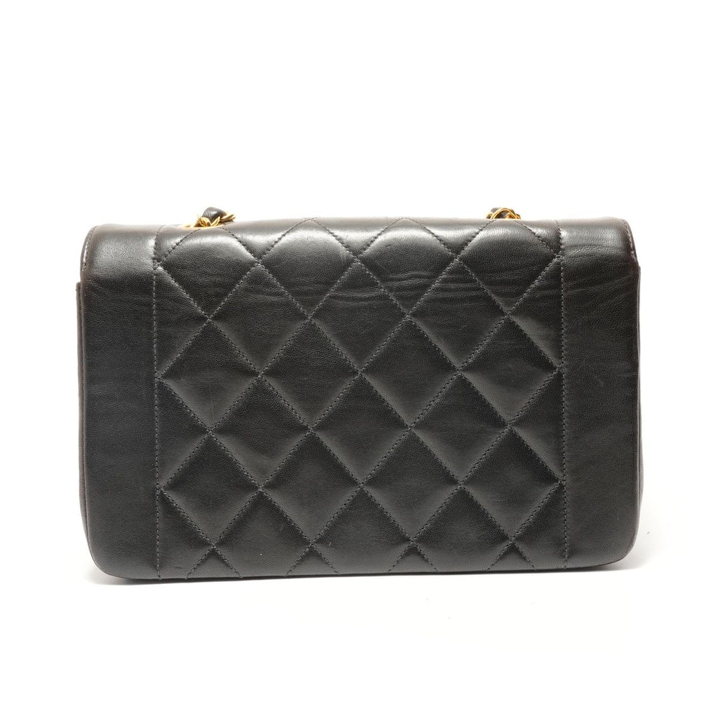 Chanel Shoulder Bag Quilted Diana 23 Lambskin — view 2