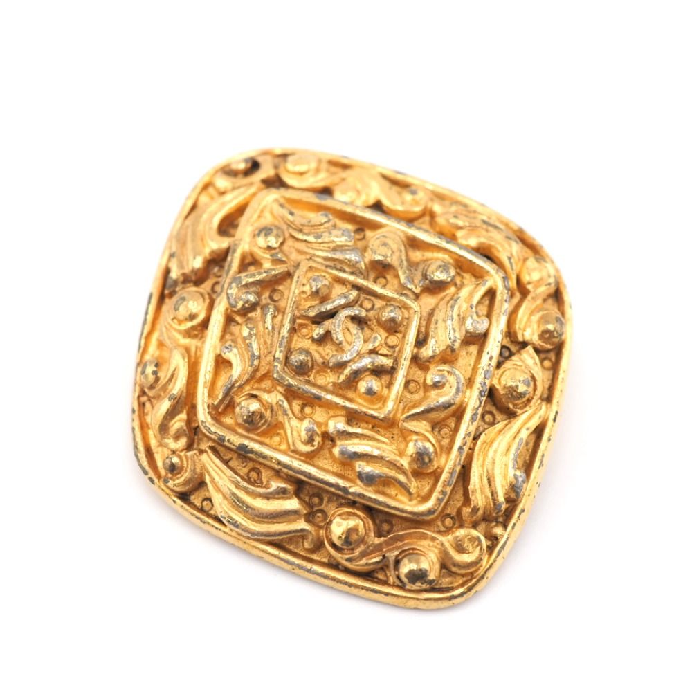 Chanel Pin Brooch Diamond CC Logo Gold