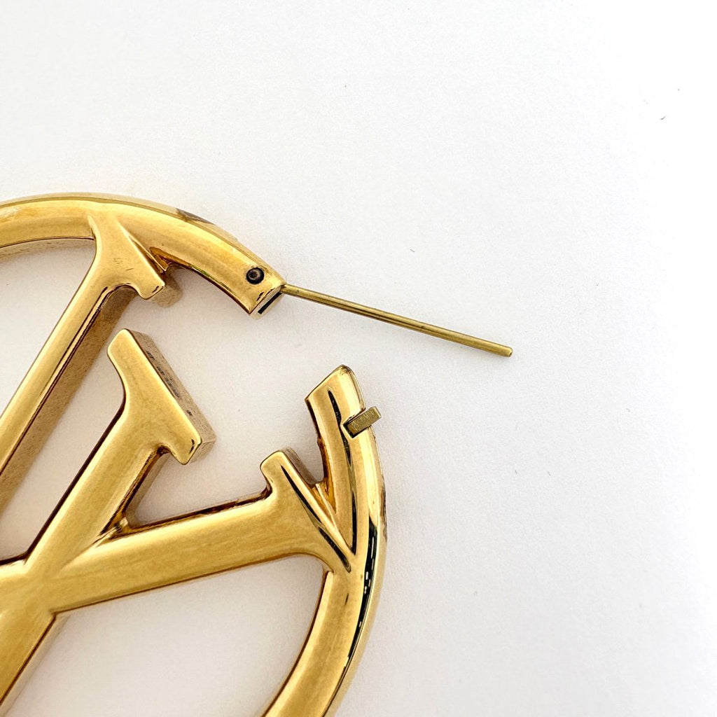 Louis Vuitton Book le Doreil Hoop e LV Circle Gold Plated Earring — view 4