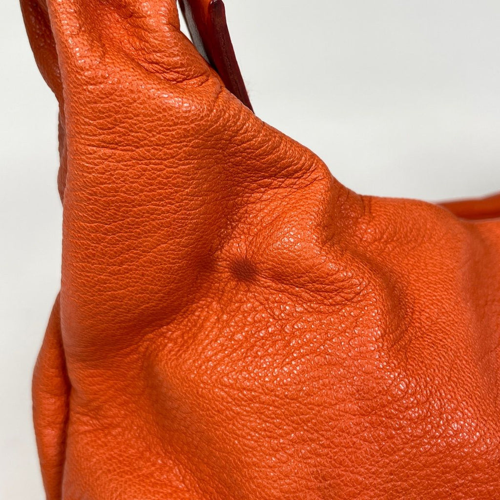 Saint Laurent Logo Shoulder Bag Mom Nia Leather Orange — view 5