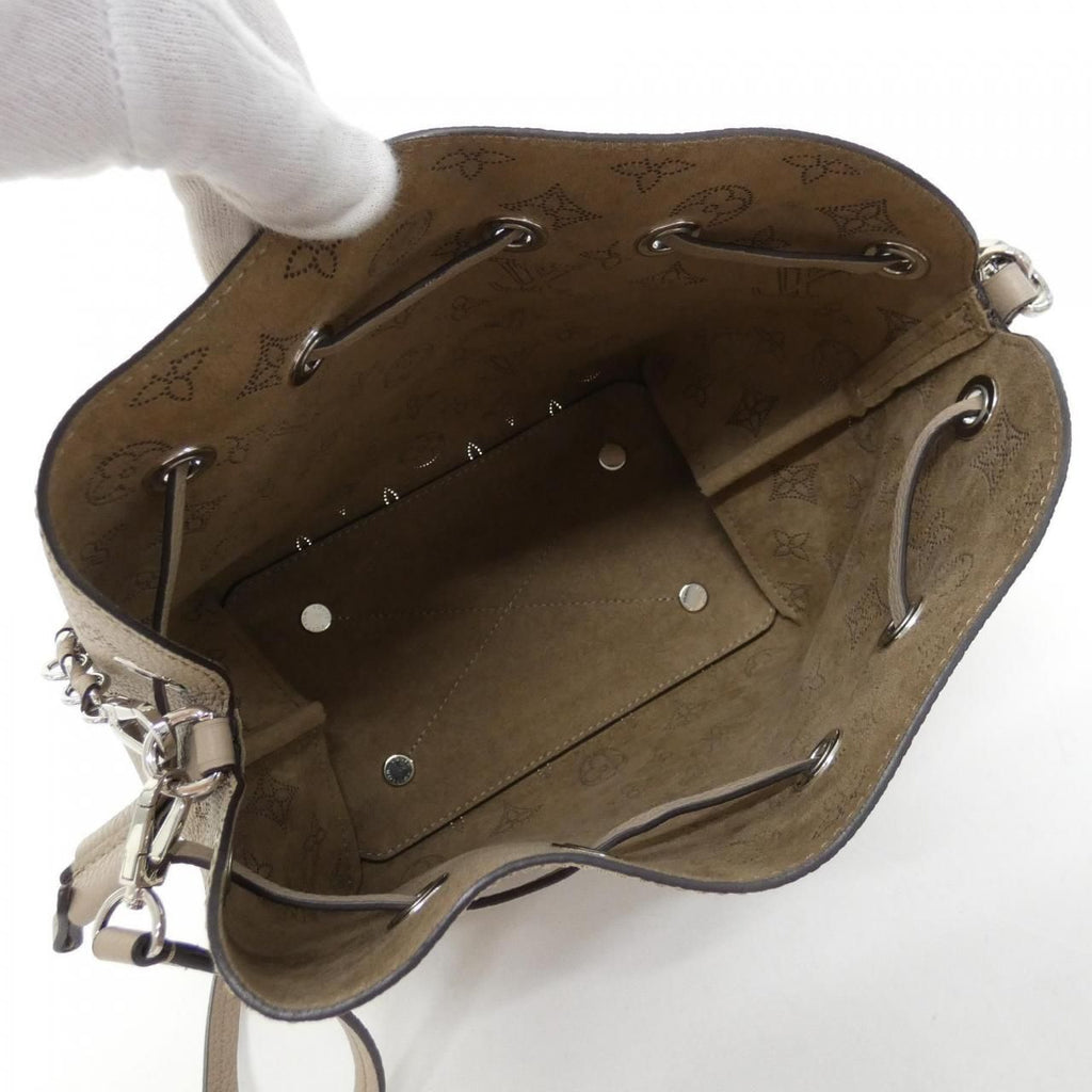 Louis Vuitton Mahina Bella Shoulder — view 5