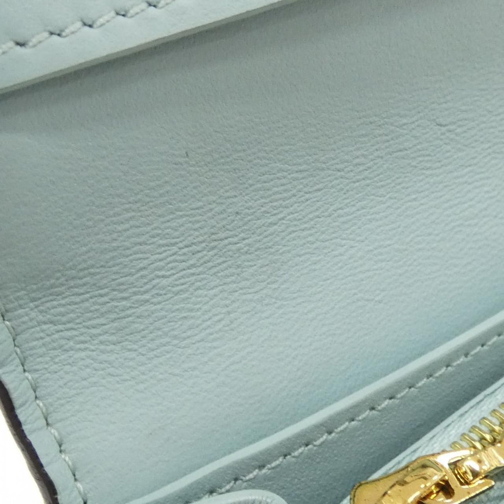 Louis Vuitton LV Vertical Wallet — view 9