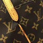 Louis Vuitton Monogram Totally MM — view 4