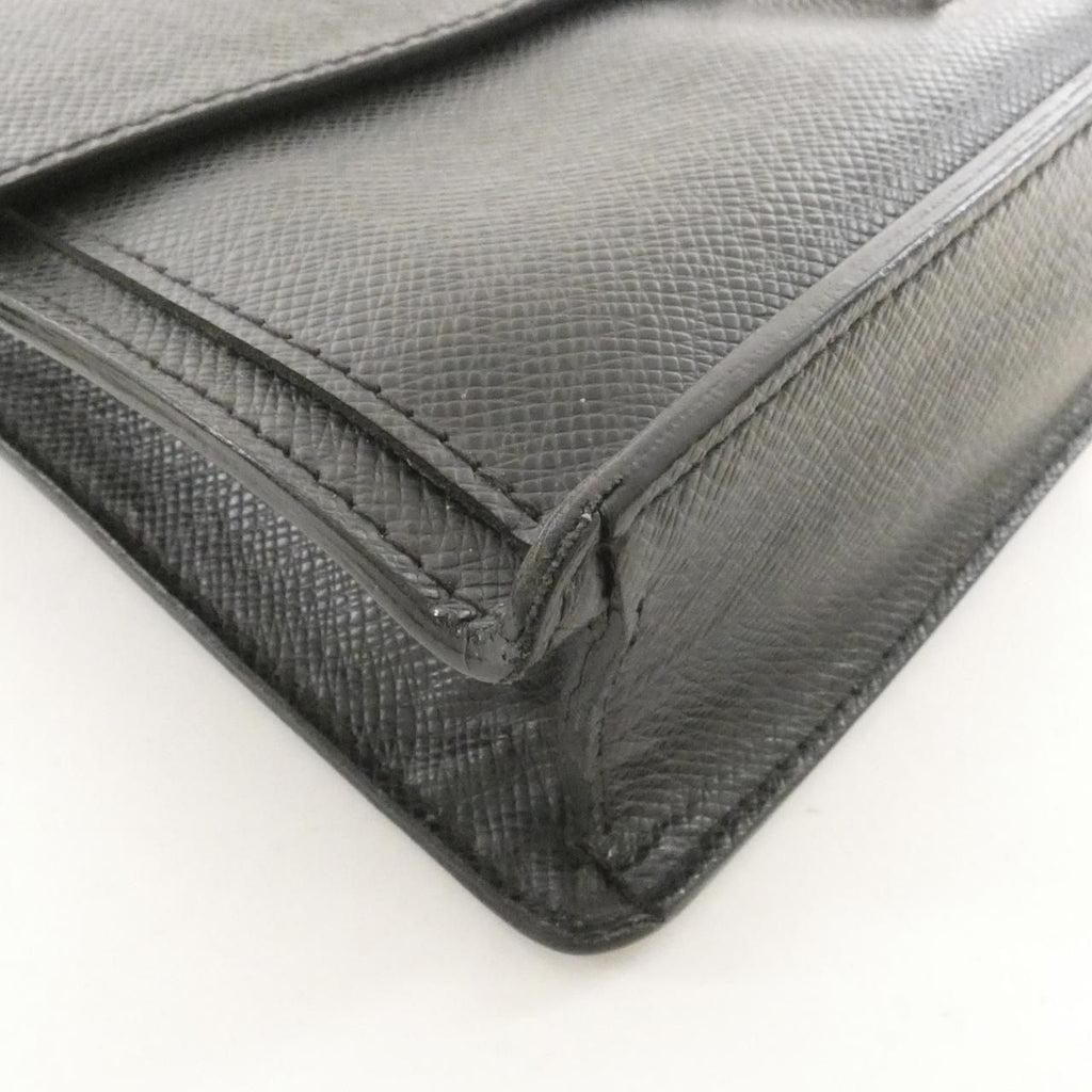 Louis Vuitton Taiga Belair Second — view 3