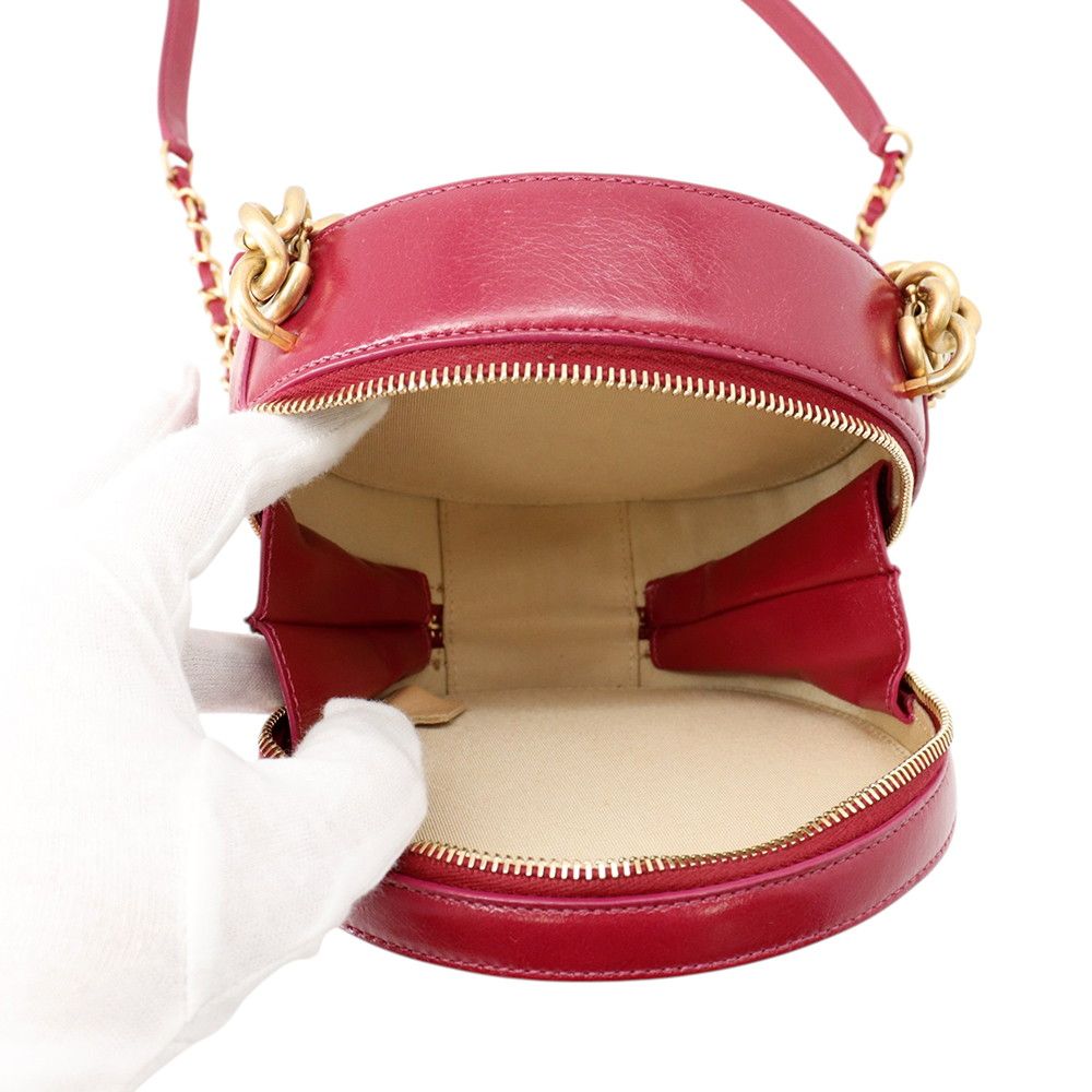 Chanel Chain Shoulder Bag CC Logo Round Leather — view 5