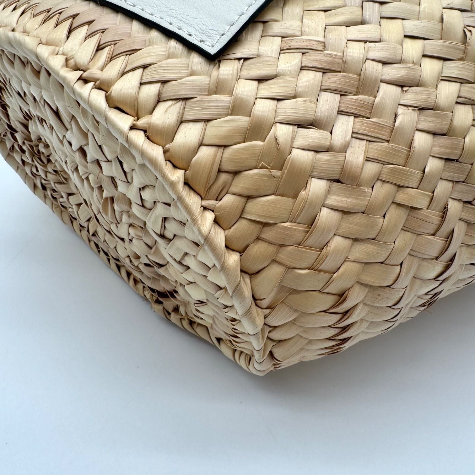 Loewe Handbag Basket Bag Small Raffia Leather White — view 8