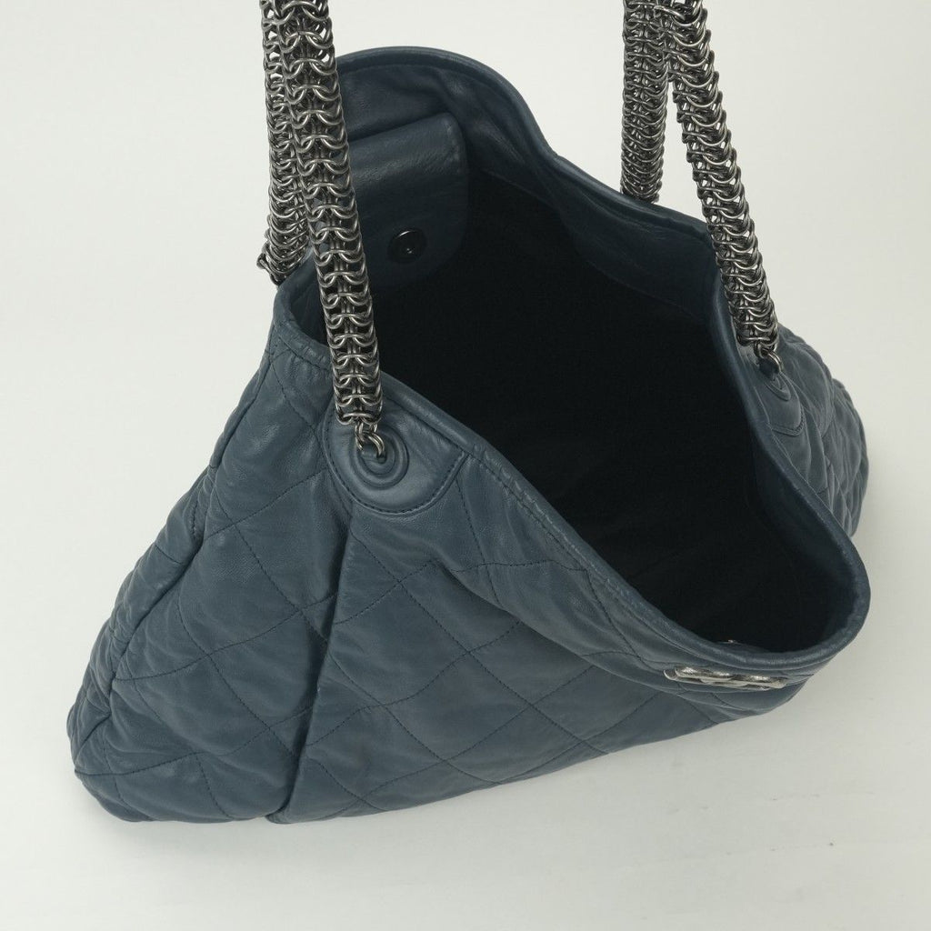 Chanel Quilted Tote Lambskin Navy Blue Gunmetal CC Logo Chain Shoulder — view 9