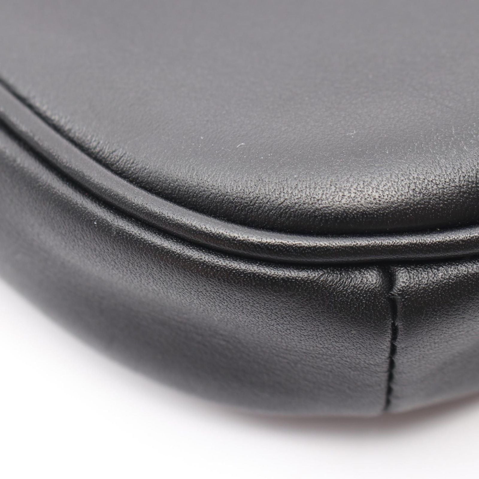 Celine Shoulder Bag Triangle Black Leather Logo — view 5