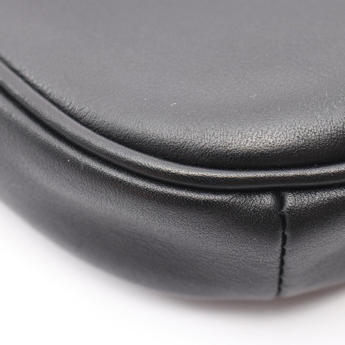 Celine Shoulder Bag Triangle Black Leather Logo — view 5