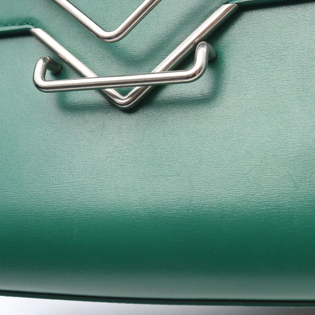 Bottega Veneta Shoulder Bag the Clip Green Leather — view 9