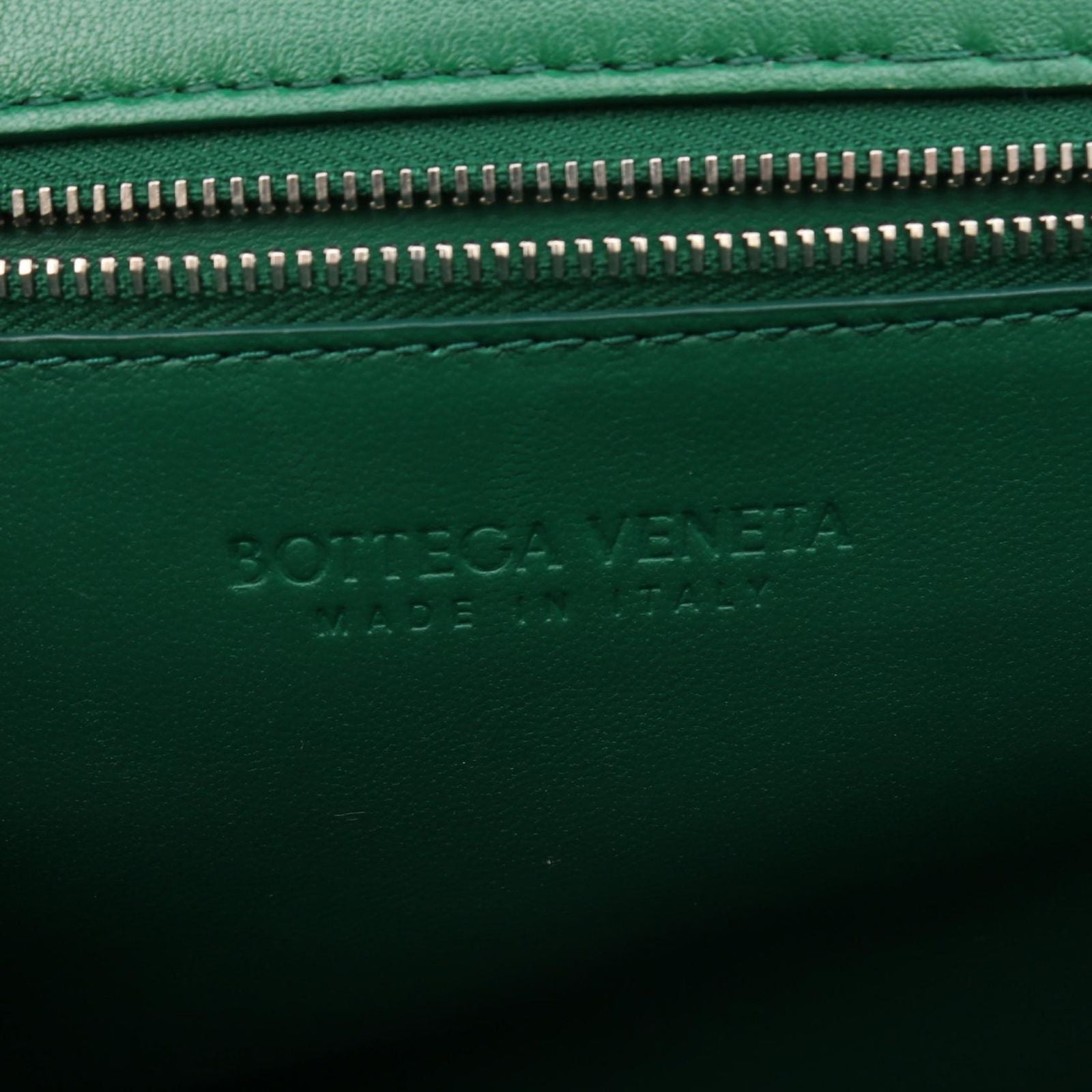 Bottega Veneta Shoulder Bag the Clip Green Leather — view 4