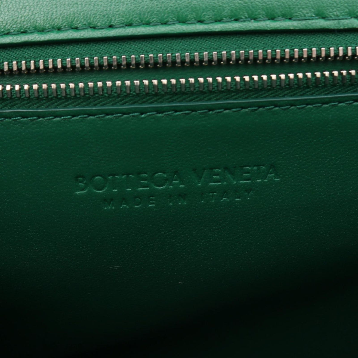 Bottega Veneta Shoulder Bag the Clip Green Leather — view 4