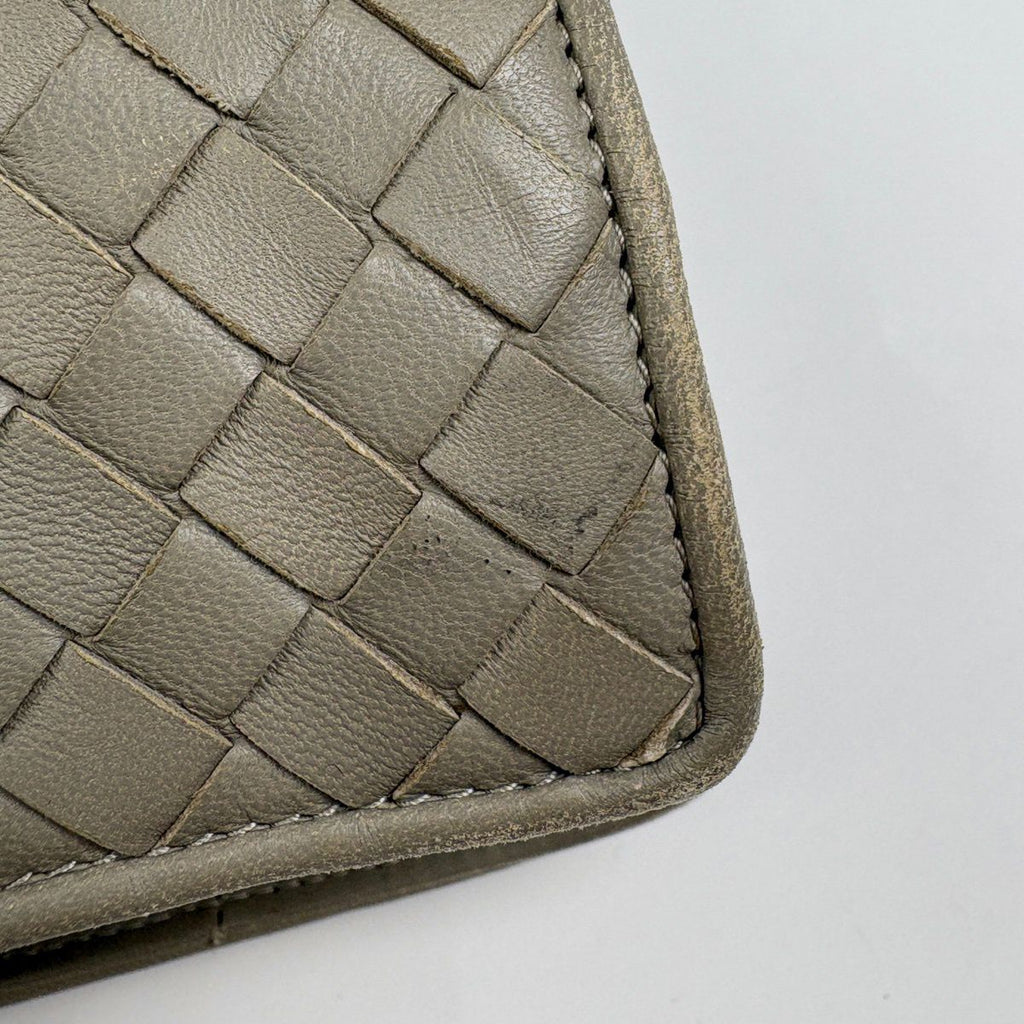 Bottega Veneta Intrecciato Shoulder Bag Drawstring Leather Gray — view 6