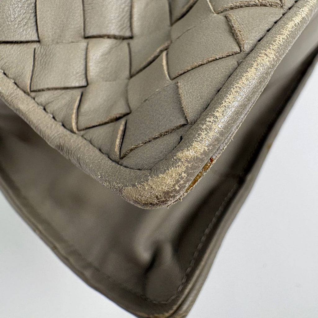 Bottega Veneta Intrecciato Shoulder Bag Drawstring Leather Gray — view 5
