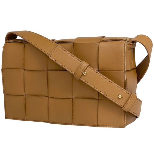 Bottega Veneta Cassette Shoulder Bag Maxi Intrecciato Leather Brown