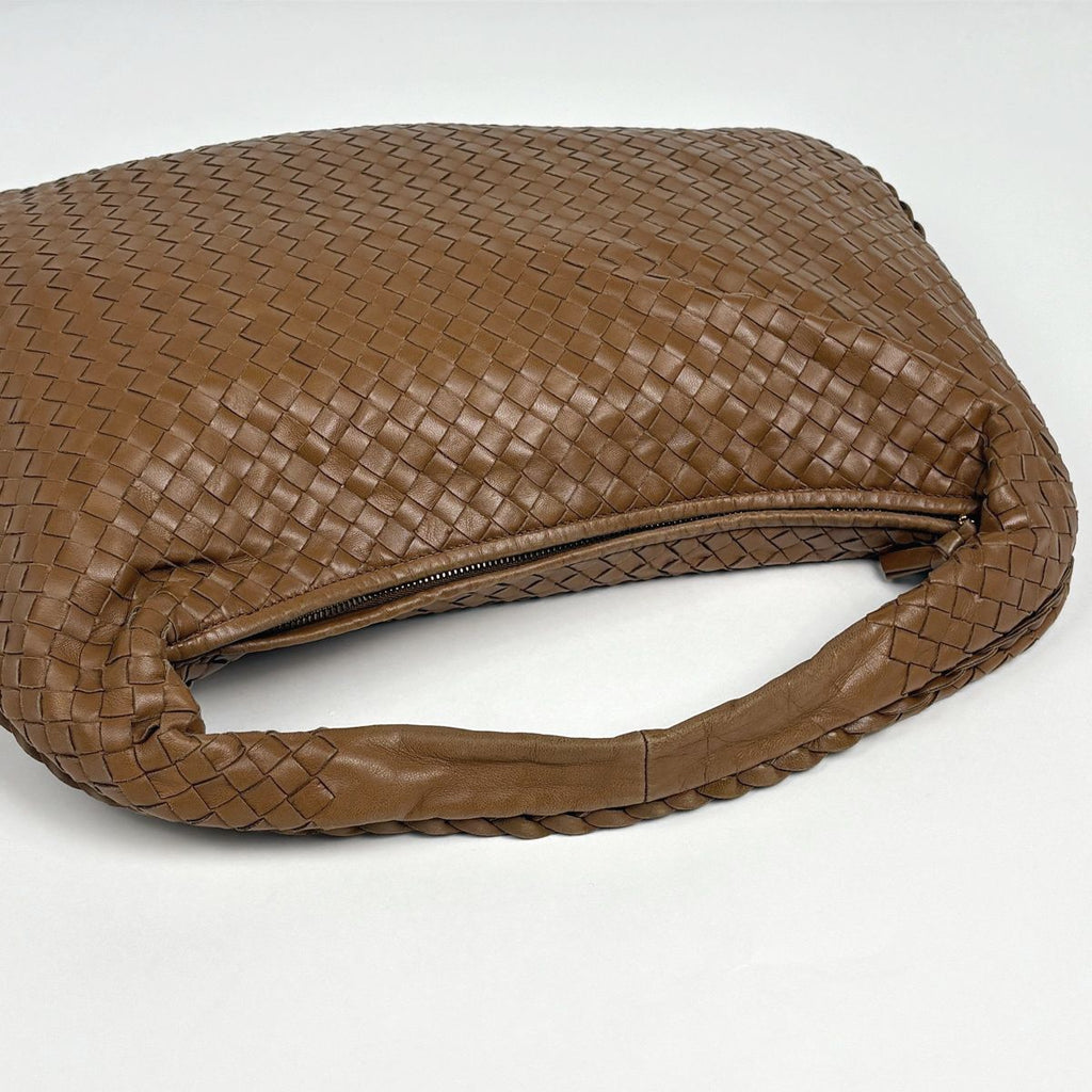 Bottega Veneta Intrecciato Shoulder Bag Hobo Leather Brown — view 8
