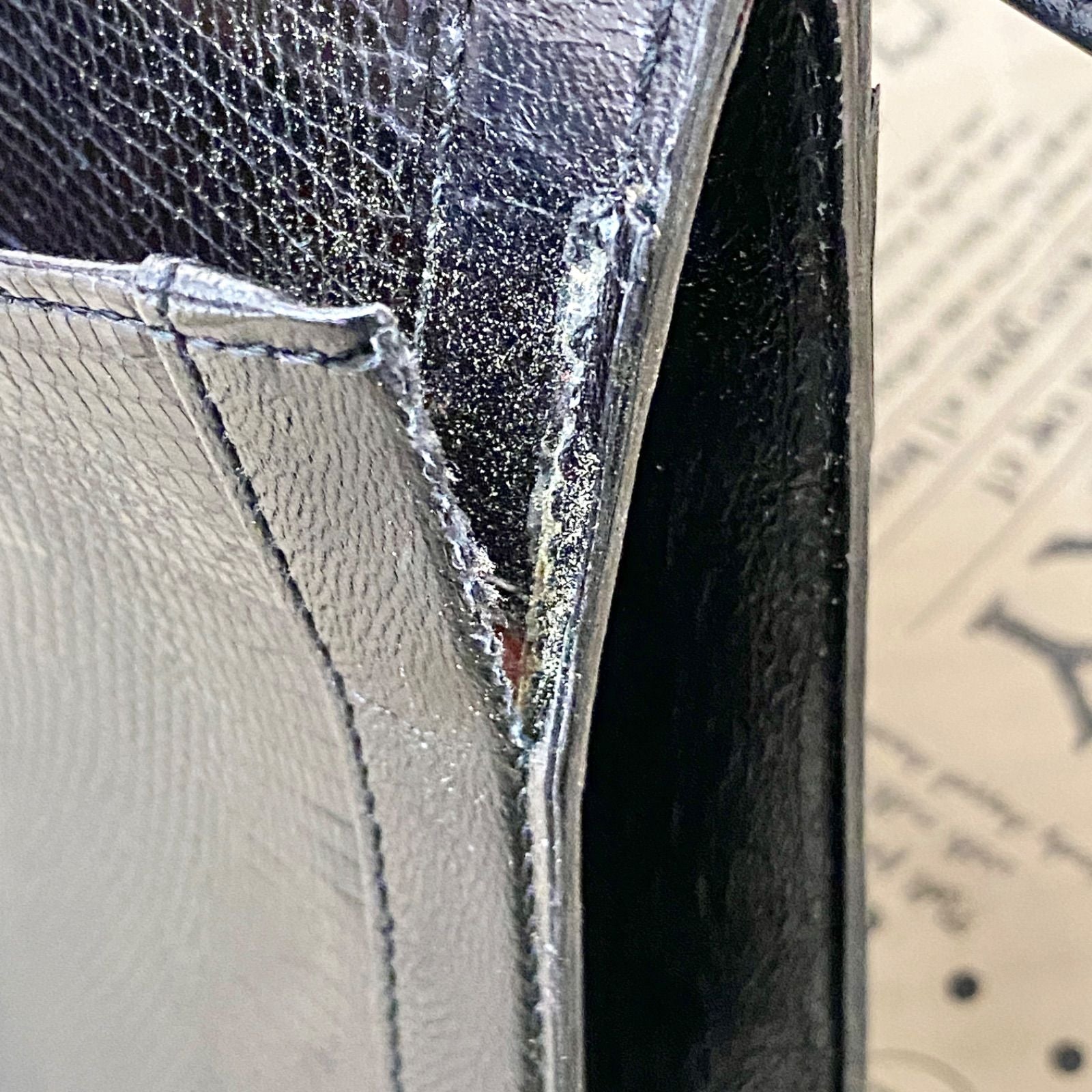 Saint Laurent Shoulder Bag Crossbody Black Leather — view 8