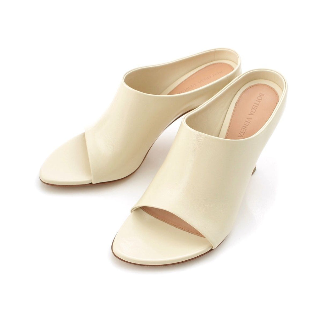 Bottega Veneta Lana Leather Calfskin Open Toe Sandals Sea Salt Mules Off White