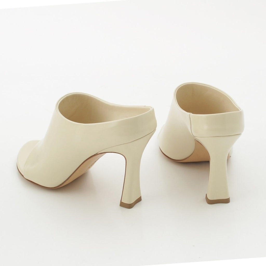 Bottega Veneta Lana Leather Calfskin Open Toe Sandals Sea Salt Mules Off White — view 4