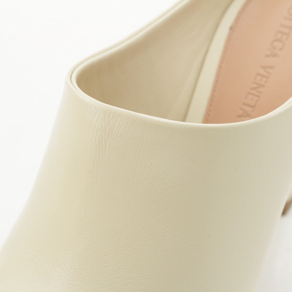 Bottega Veneta Lana Leather Calfskin Open Toe Sandals Sea Salt Mules Off White — view 9