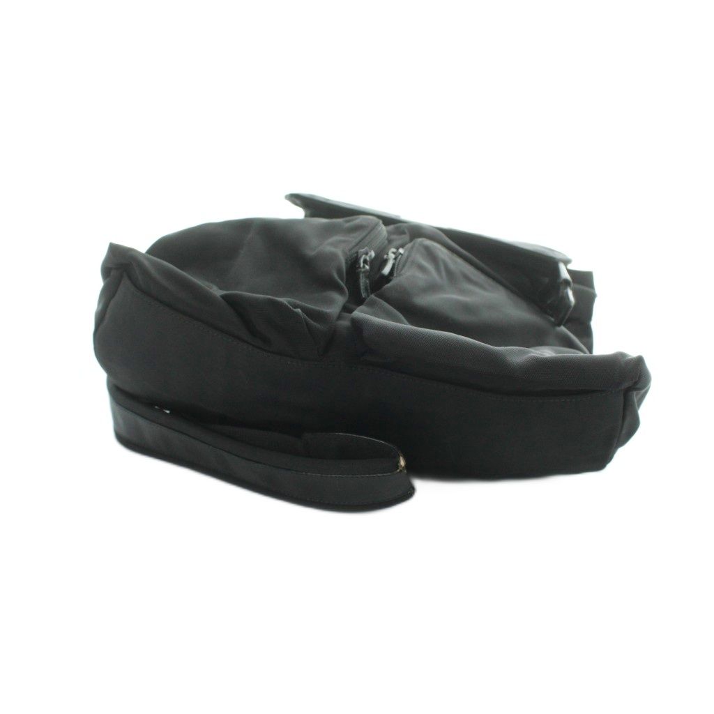 Gucci Backpack Sac Day Nylon Logo Plate Black — view 5