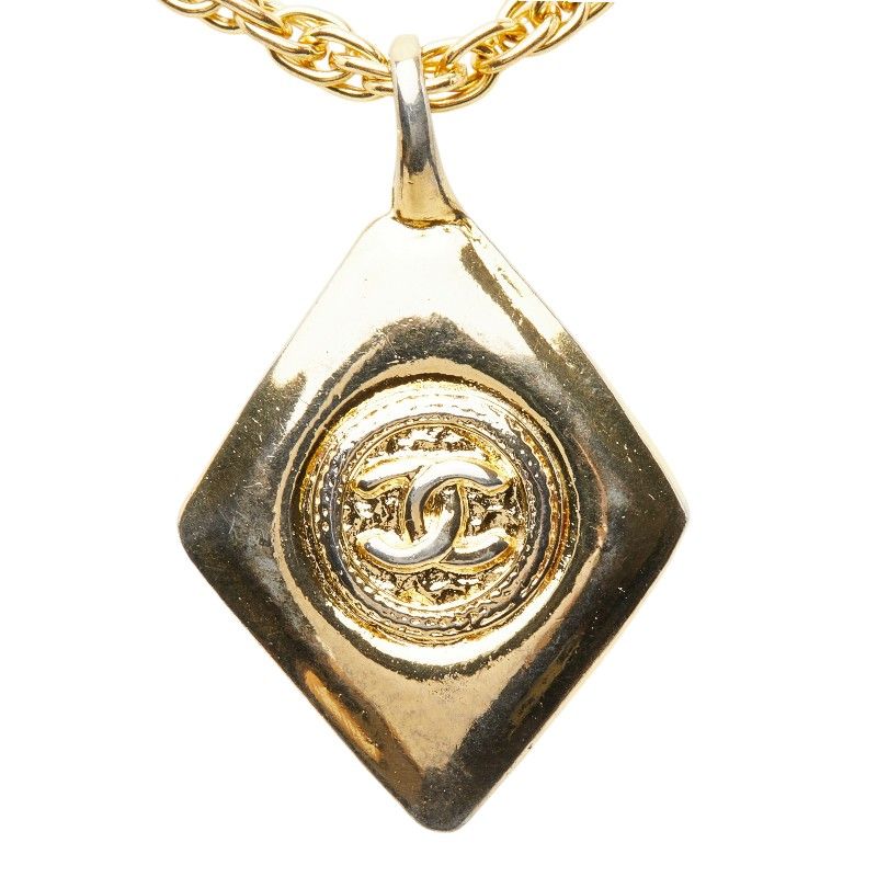 Chanel CC Logo Chain Pendant Gold Plated — view 2