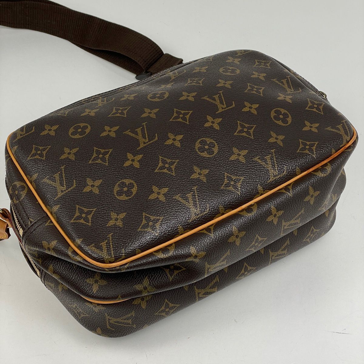 Louis Vuitton Reporter PM Crossbody Shoulder Bag Monogram Brown — view 2