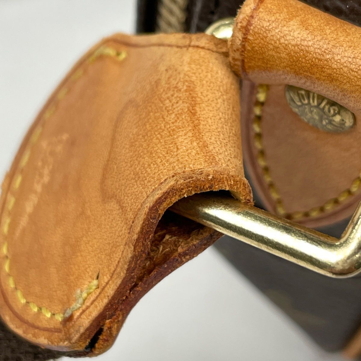 Louis Vuitton Reporter PM Crossbody Shoulder Bag Monogram Brown — view 5