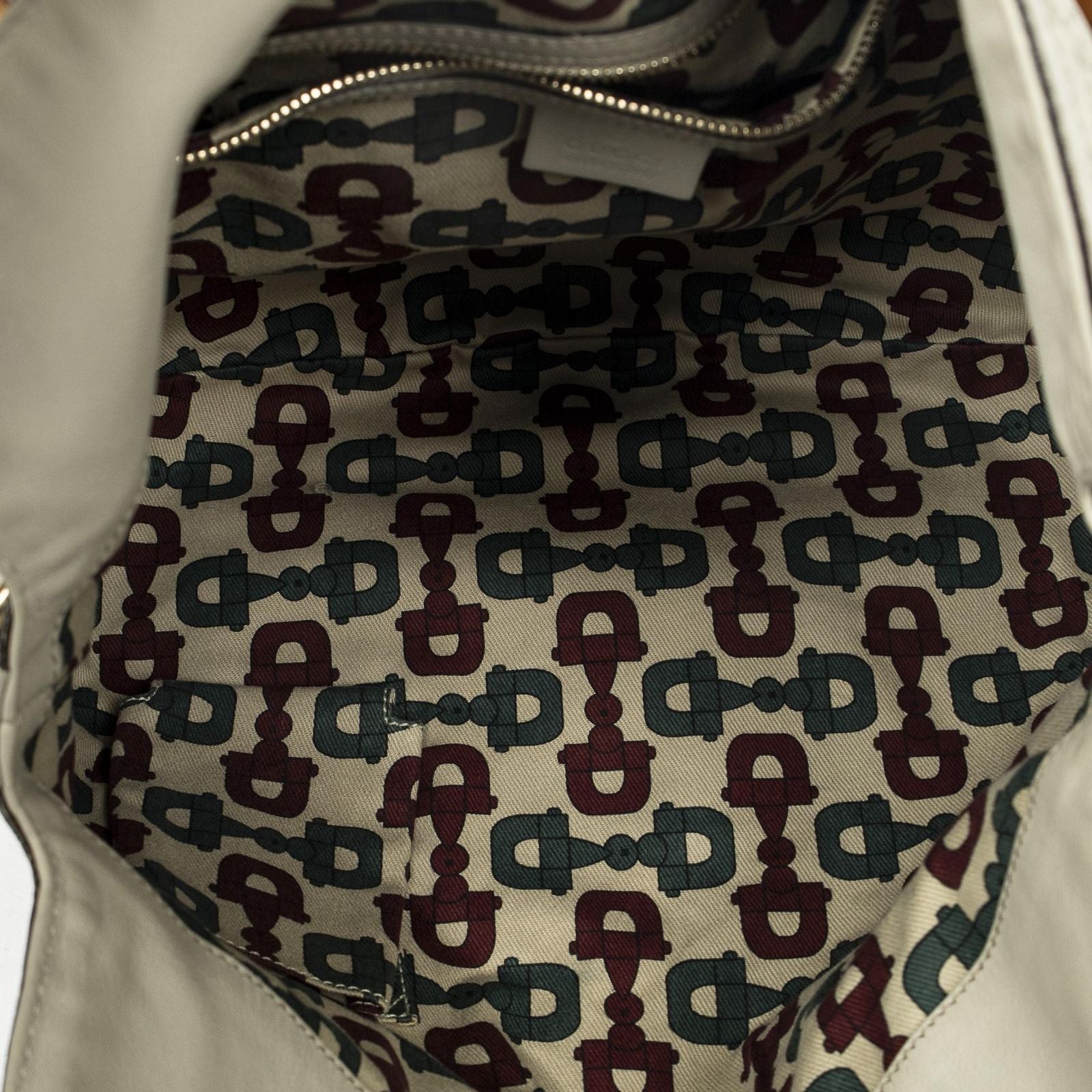 Gucci Pegi Bambu Handle Hobo Ivory Guccissima — view 9