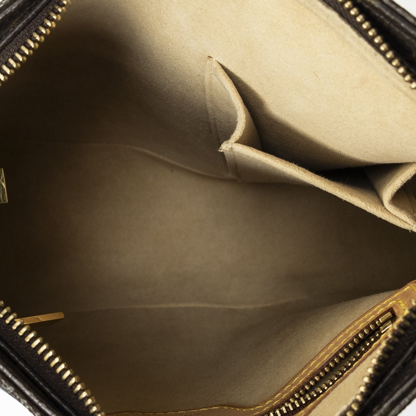 Louis Vuitton Brown Monogram Canvas Messenger — view 9