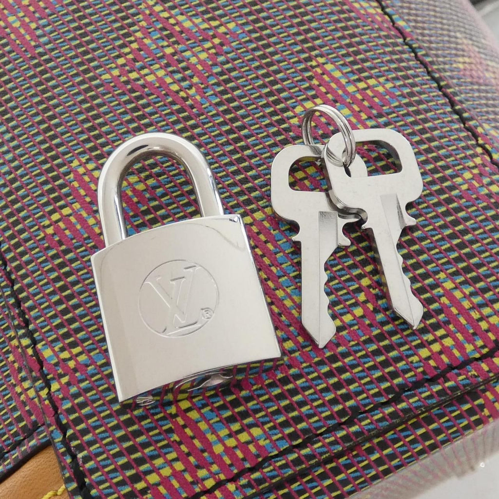 Louis Vuitton Monogram LV Pop Cannes — view 5