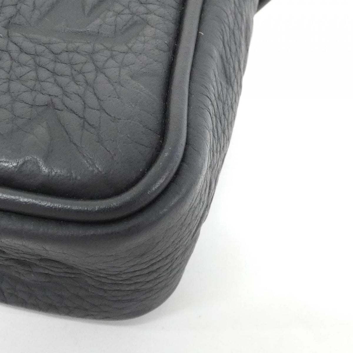 Louis Vuitton Taurillon Monogram Pico S Lock Shoulder — view 3