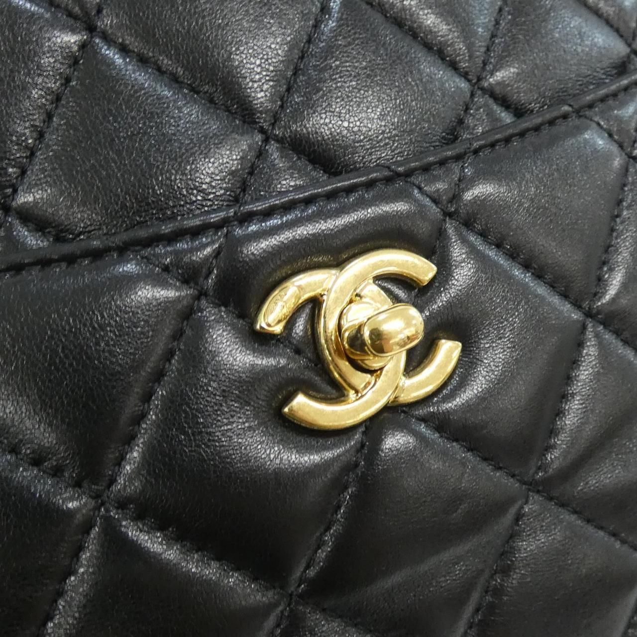 Chanel Bag Handbag Black — view 5