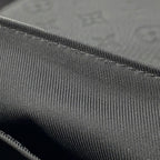 Louis Vuitton Shoulder Bag Monogram Taurillon S Cape Black — view 6