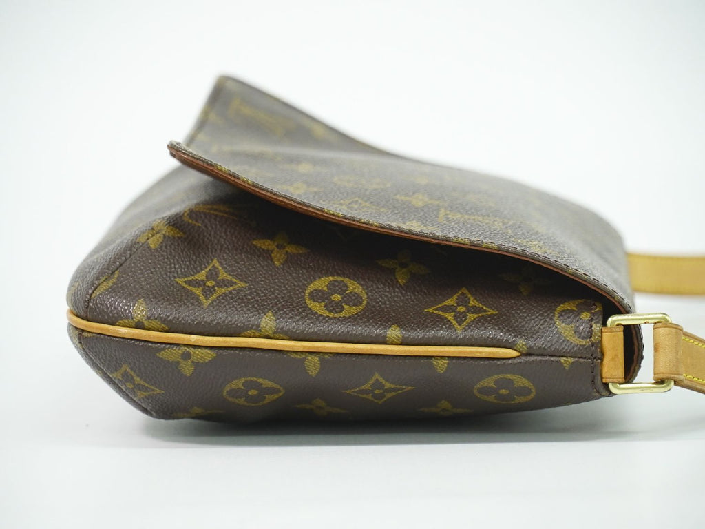 Louis Vuitton LV Musette Tango Short Monogram Shoulder Bag Brown — view 4