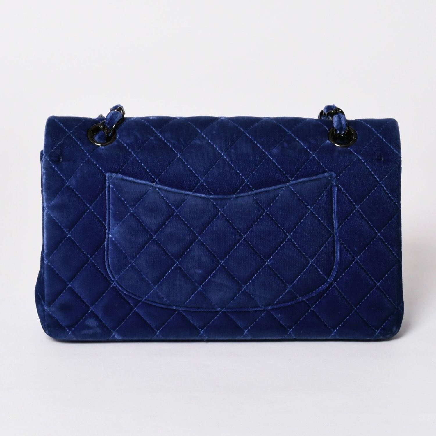 Chanel Quilted 25 Shoulder Bag Double Flap Velour Blue Black — view 2