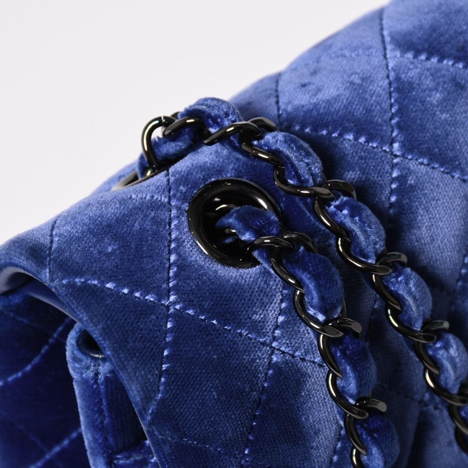 Chanel Quilted 25 Shoulder Bag Double Flap Velour Blue Black — view 4