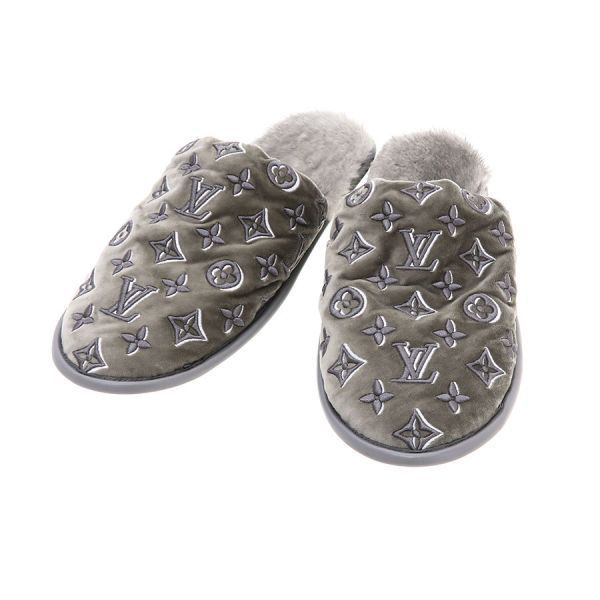 Louis Vuitton Slippers