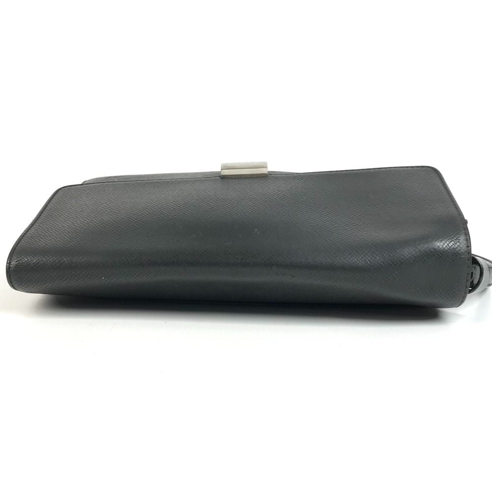 Louis Vuitton Second Bag Selenga Taiga Leather Ardoise Black — view 6