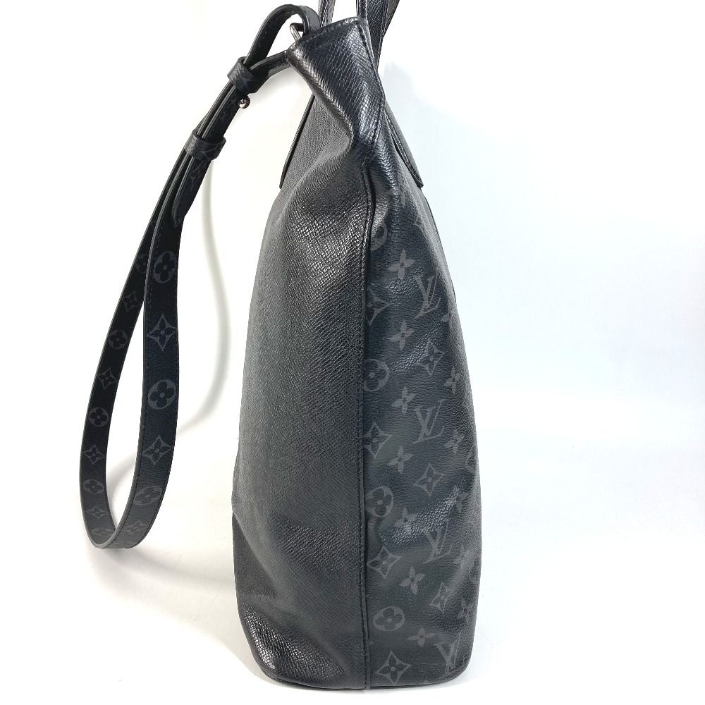 Louis Vuitton Tote City Taiga Leather Black — view 3